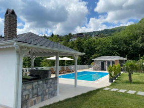 Stunning Villa in Peaceful Sapanca in Kartepe